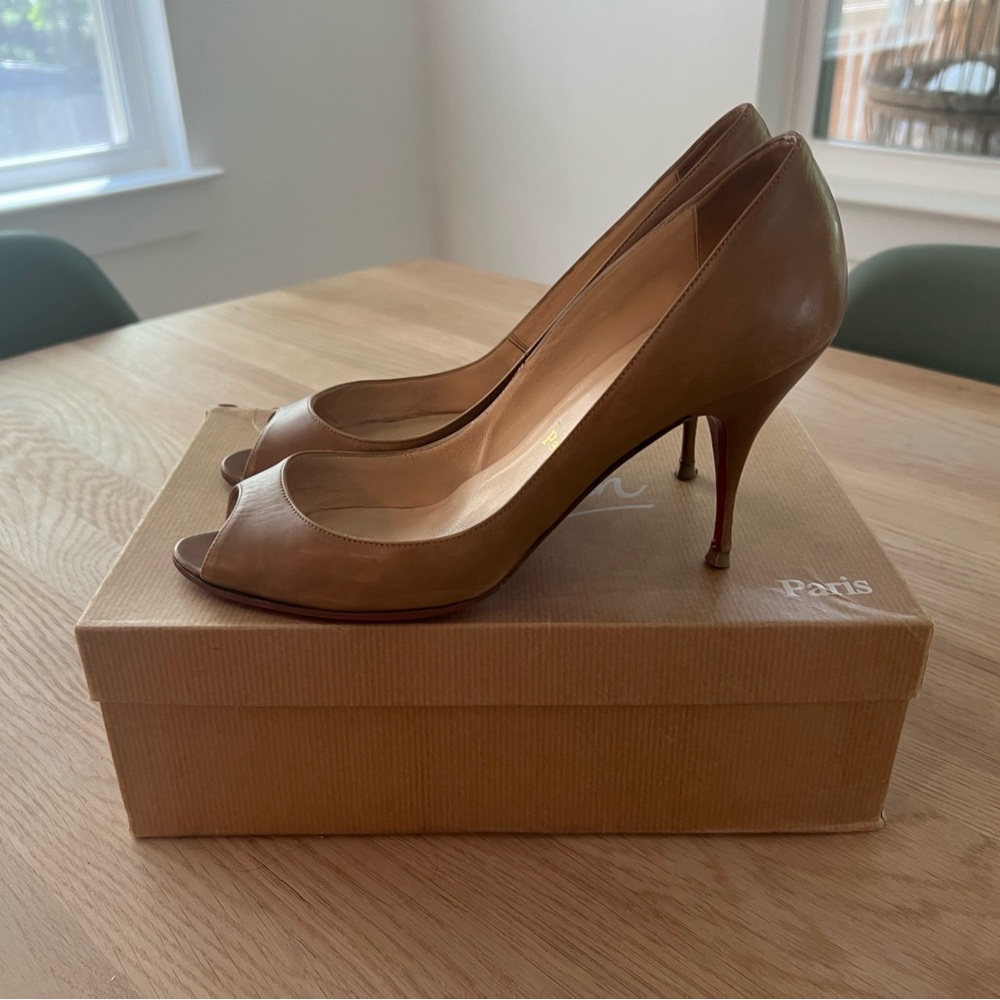 Christian Louboutin Yo-yo 85 sz 40